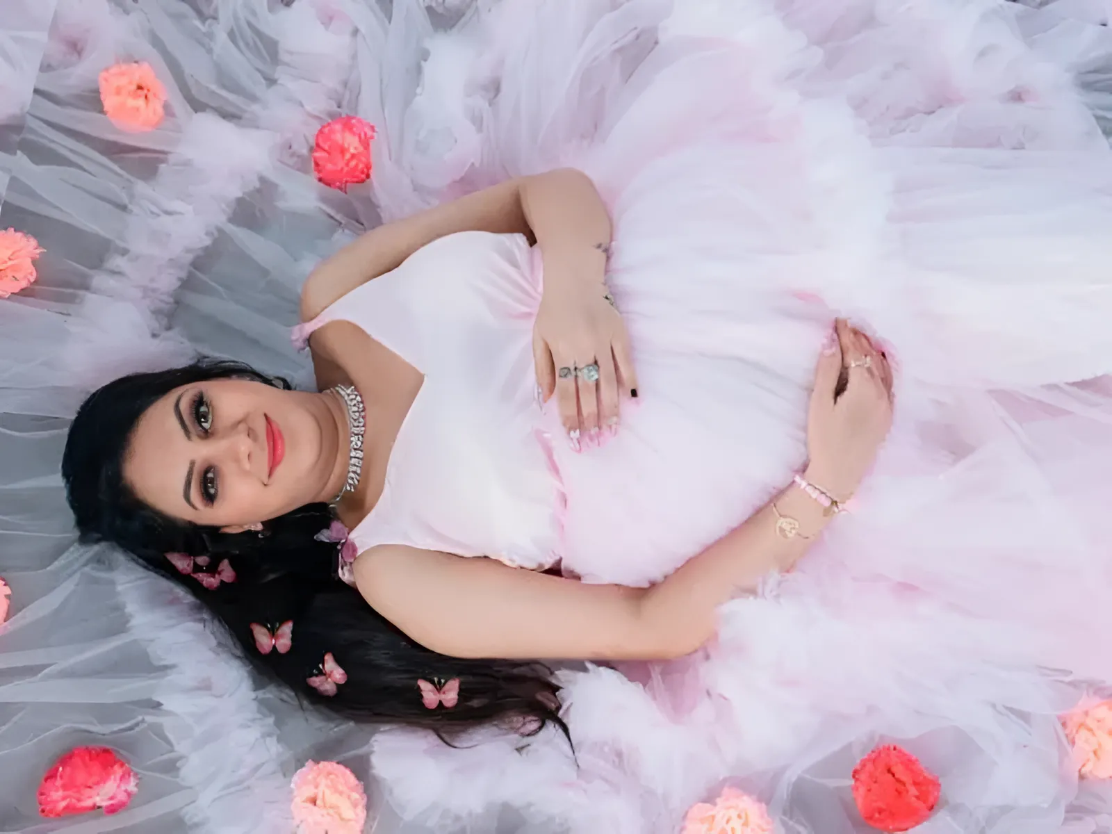 Maternity Photography by Paul Digital Studio Indore